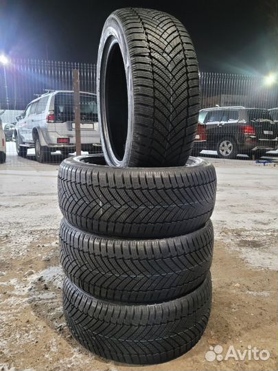 Armstrong SKI-TRAC HP 225/45 R17 94V