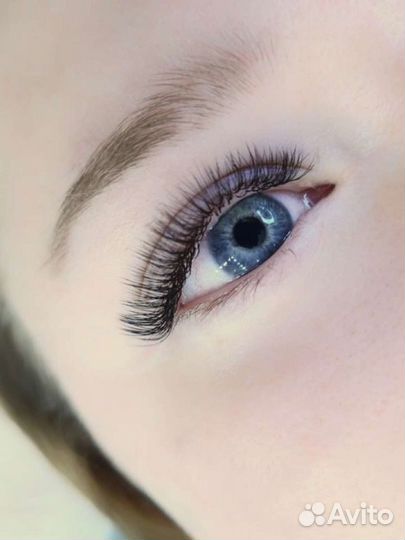 Наращивание ресниц места есть всегда