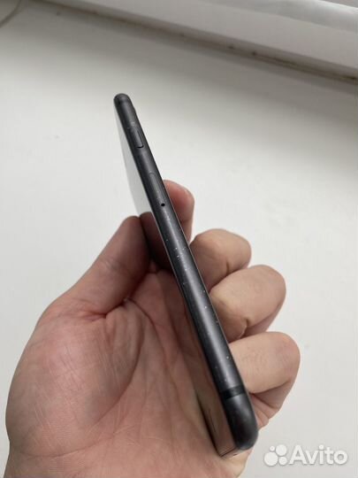 iPhone 8 64 гб