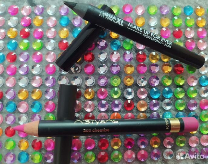 Карандаш для губ и для глаз