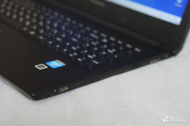Ноутбук Lenovo