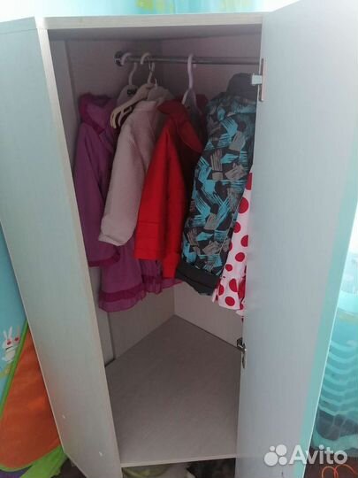 Детский угловой шкаф