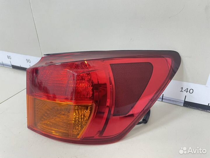 Фонарь задний наружный правый Lexus IS 250/350 200
