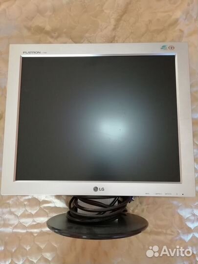 Монитор LG flatron L1730S