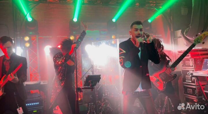 Певец, кавер-группа, дуэт