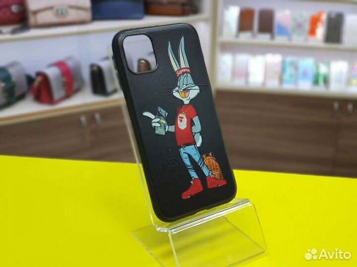 Чехол на iPhone 11