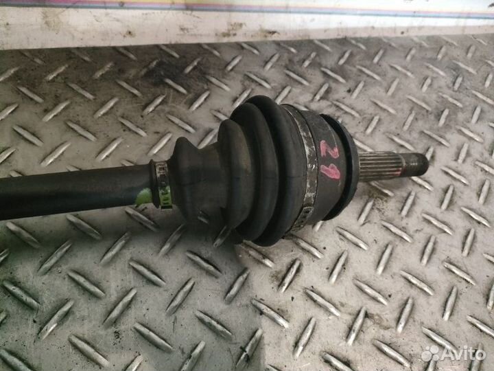 Привод передний левый Renault Sandero 1 1.4 K7J 8V