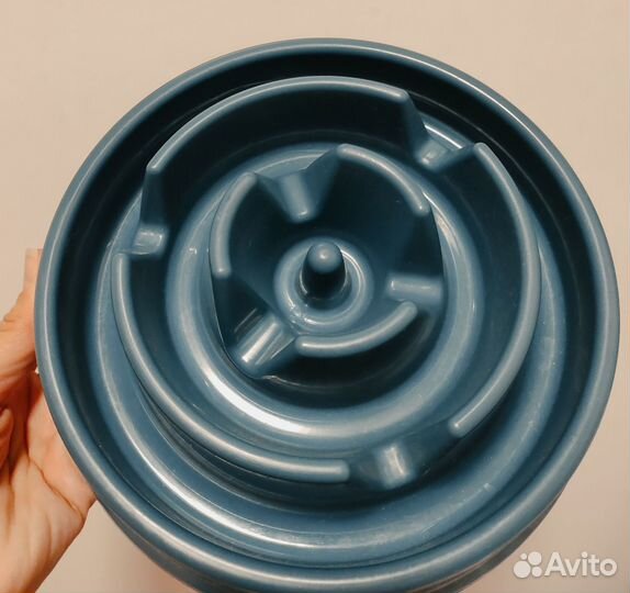 Интерактивная миска для собак и кошек