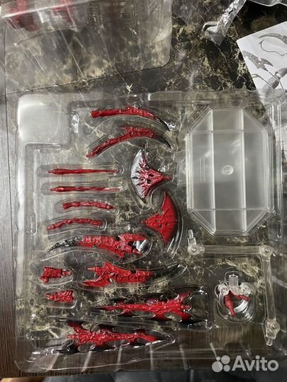 Revoltech venom и carnage