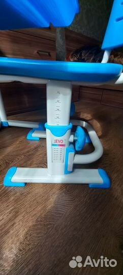 Парта и стул для школьника