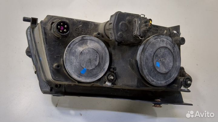 Фара (передняя) левая Volkswagen Passat 5