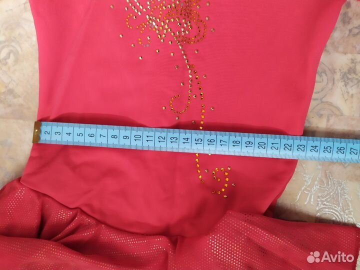 Костюм на девочку для фигурного катания