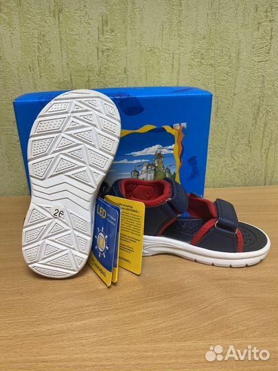 Сандалии котофей 26 новые