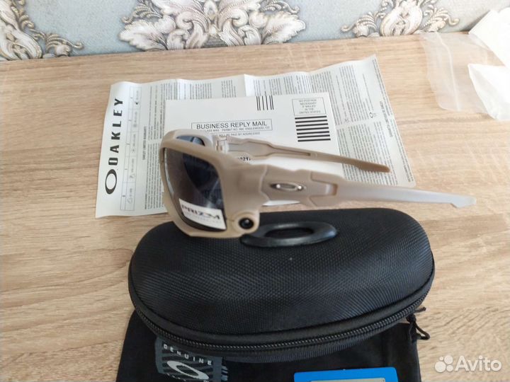 Очки Oakley Shock Tube