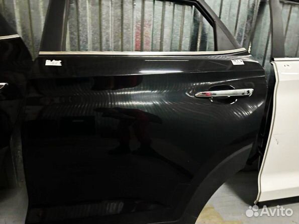 Дверь левая задняя Hyundai Tucson 3