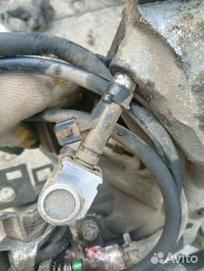 Топливная рампа форсунками daewoo espero 2.0