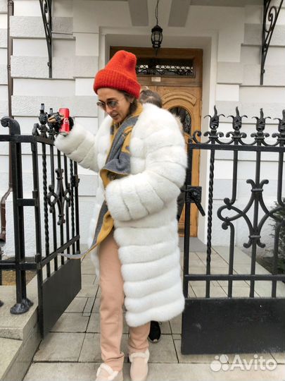 Шуба из песца белая натуральная