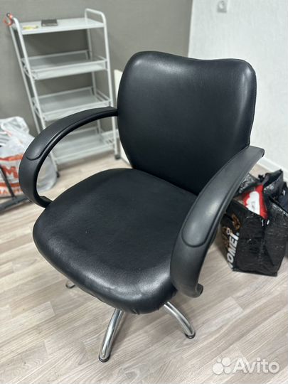 Парикмахерский стул бу