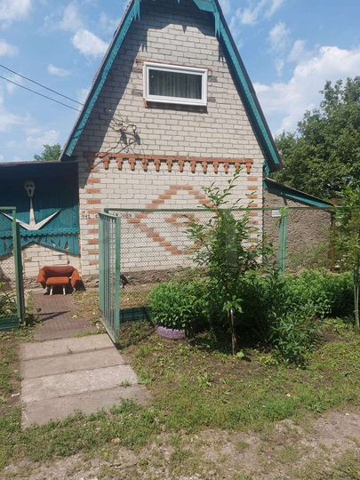 Дом 32 м² на участке 5 сот.