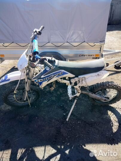 Питбайк Motooland 140 кубов