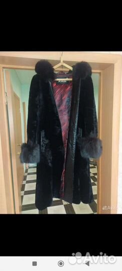 Шуба мутоновая с капюшоном