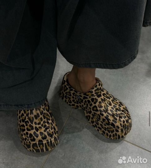 Тапочки crocs