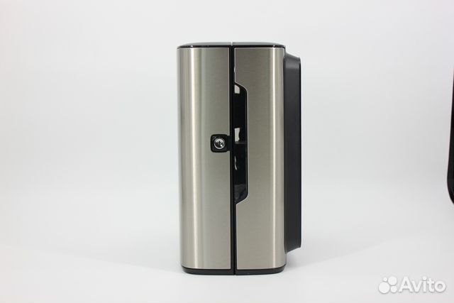 Диспенсер сенсорный металлический Tork H1