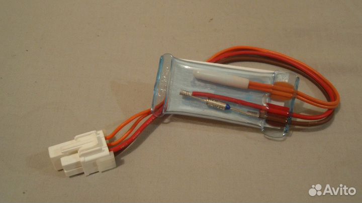 Плавкий предохранитель (датчик разморозки)