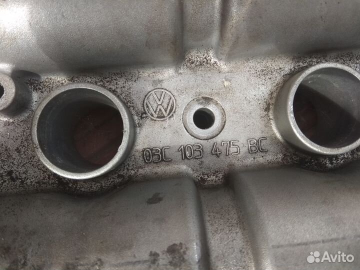 Клапанная крышка с распредвалами 03C 103 475 BC
