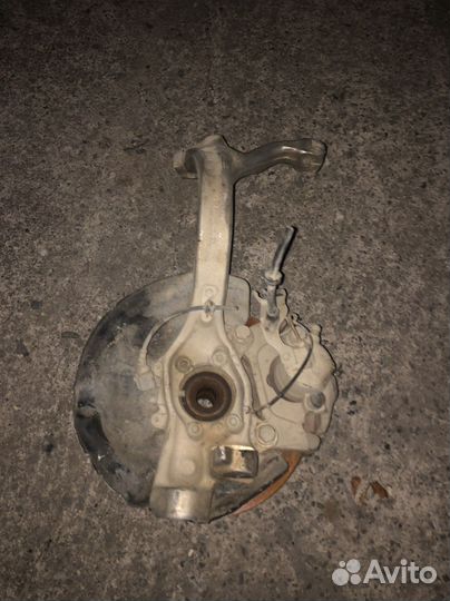 Цапфа кулак передняя правая Audi A6 C6