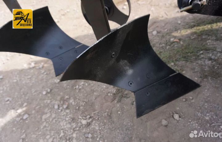 Плуг Русич 1L-220, 2023