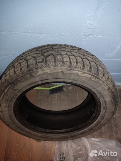 Hankook I'Pike RW11 215/60 R17 96T