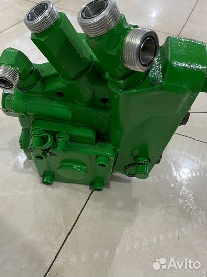 Трактор John Deere 8000 Series, 2013
