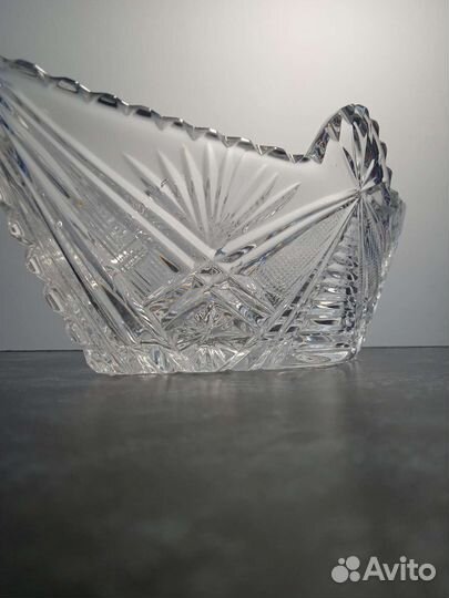 Ваза хрустальная