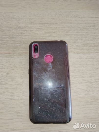 Смартфон Huawei Y7 2019
