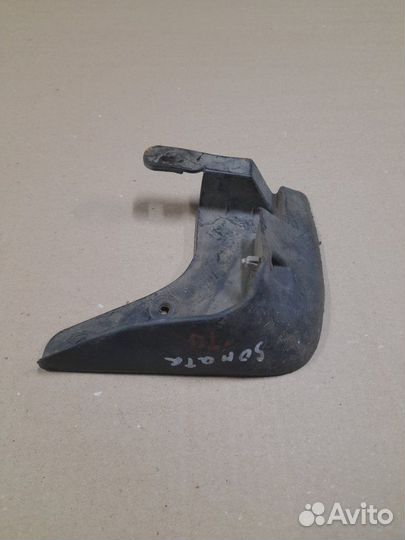 Брызговик передний левый Hyundai Sonata седан 2.0