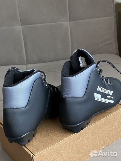 Лыжные ботинки 44