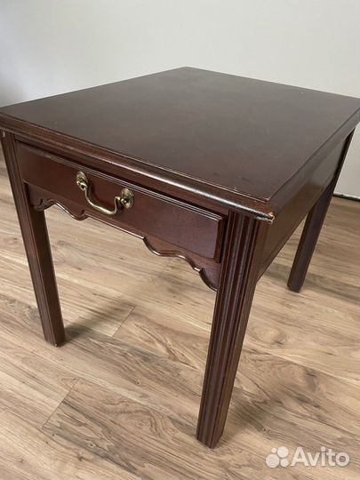 Тумбочка прикроватная Drexel Heritage