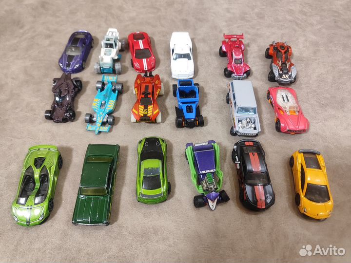 Hot wheels машинки