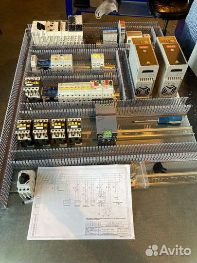 Сборка шкафов и щитов автоматики и управления