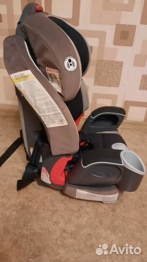 Детское автомобильное кресло