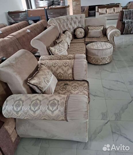 Угол Мини-мадонна