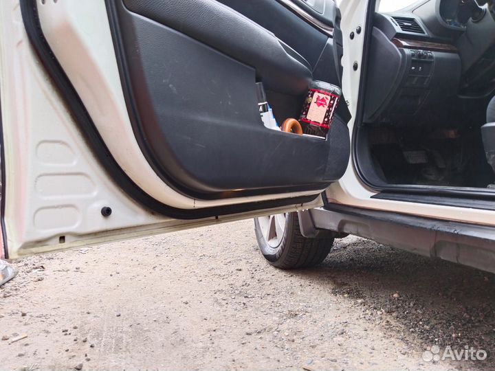 Subaru Outback 2.5 CVT, 2014, 200 000 км