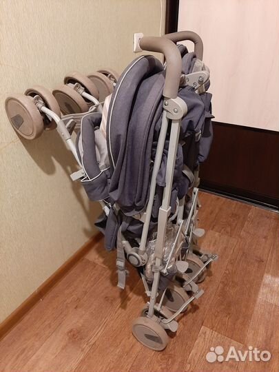Продам Коляску для двойни (прогулочная)
