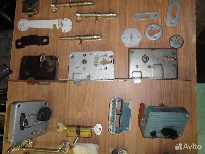 Для дверей фурнитура