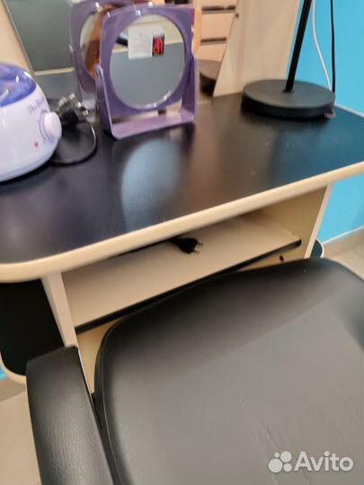 Парикмахерское кресло