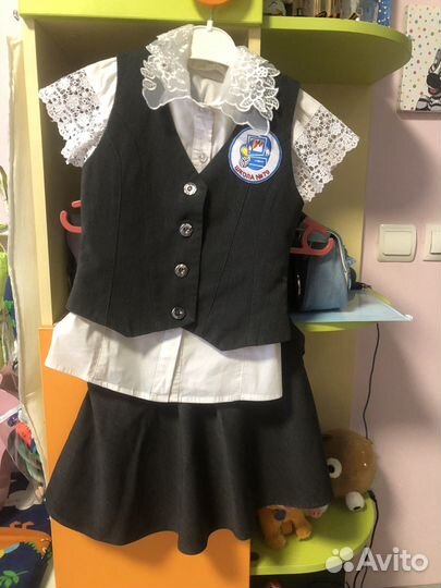 Школьная форма для девочки 128 школа70