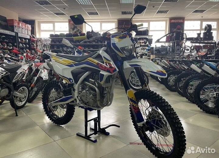 Мотоцикл GR2 Pro 300 (вод.охл.ZS174MN) 21/18 (2022