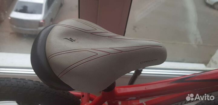 Велосипед specialized hotrock 12