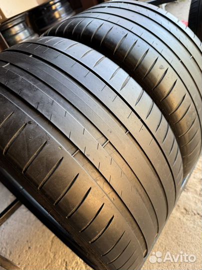 Michelin Pilot Sport 4 255/35 R18